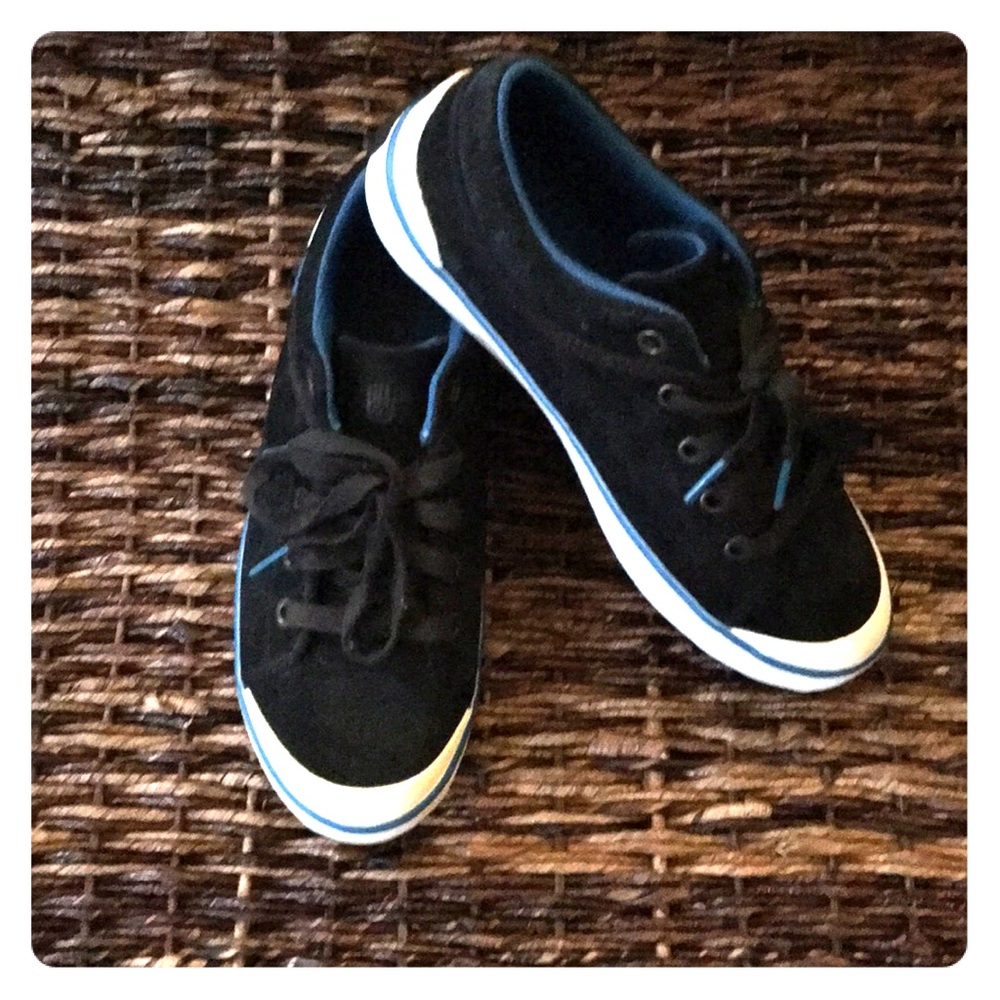 Teva black/blue sneakers